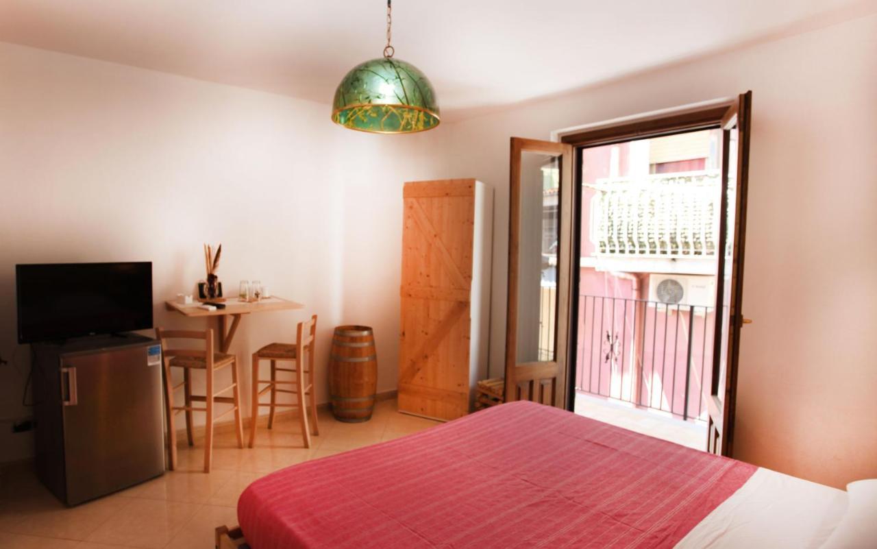 Bed and Breakfast Taormina Bed&BeerCraft Exterior foto